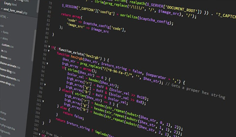从单纯说教到玩起来，自媒体能否完成从女孩到